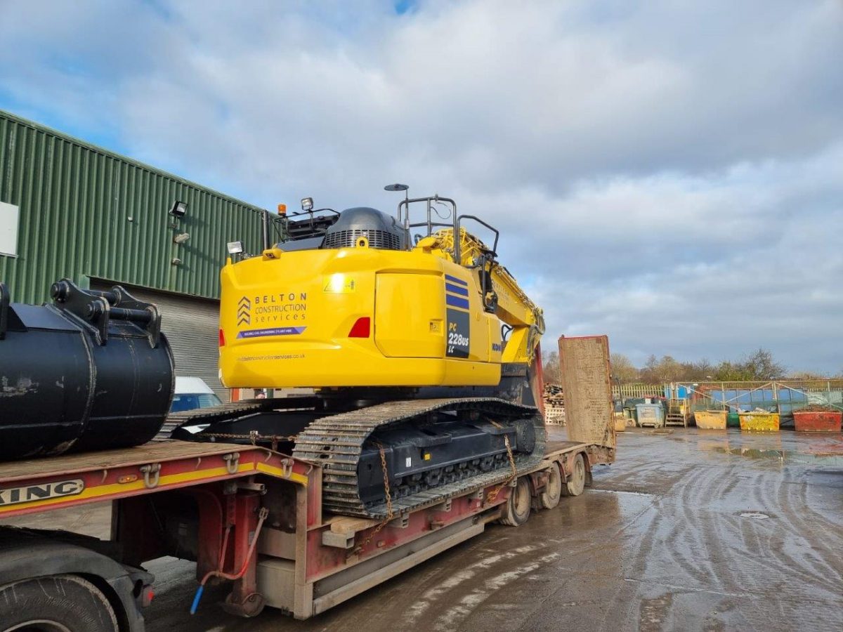 Belton Construction Services receives new Komatsu PC228USLC11 WAC
