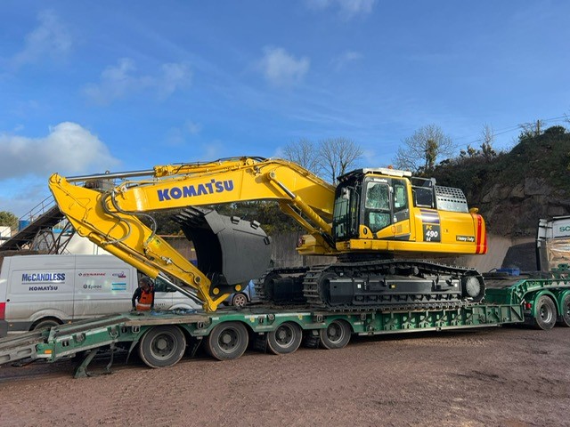 Breedon Group Receives Another New Komatsu PC490LC-11